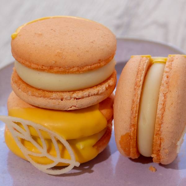 Mango-Maracuja Macaron